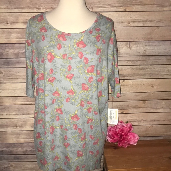 LuLaRoe Tops - LuLaRoe Irma size Small